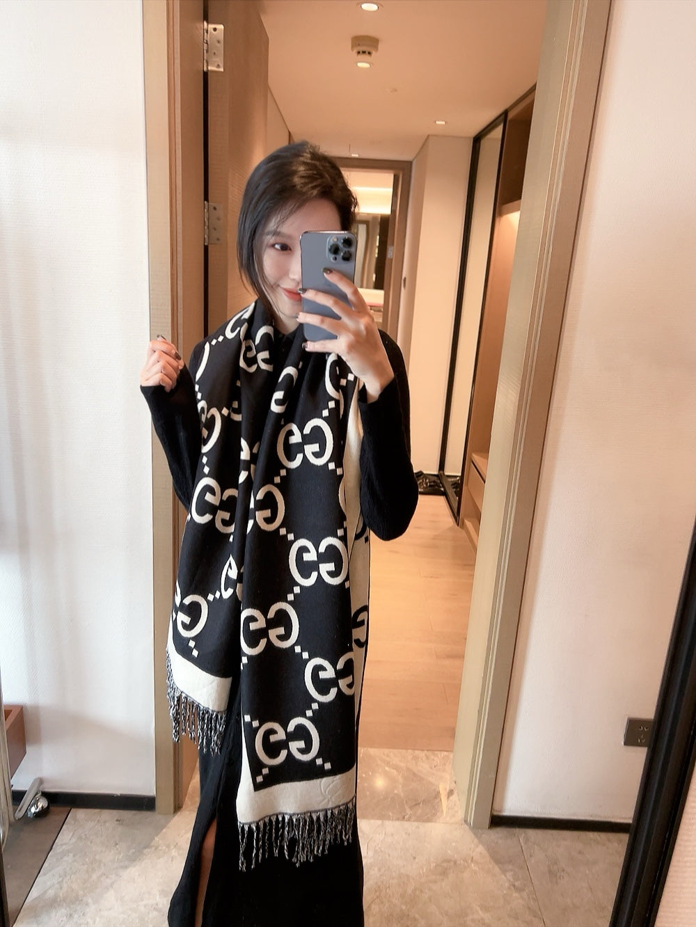 14B365W　Fashion scarves