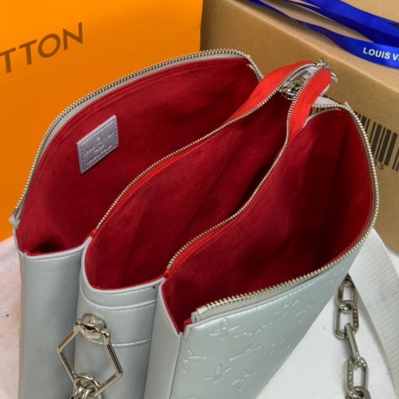 5E8B  Fashionable leather bag 