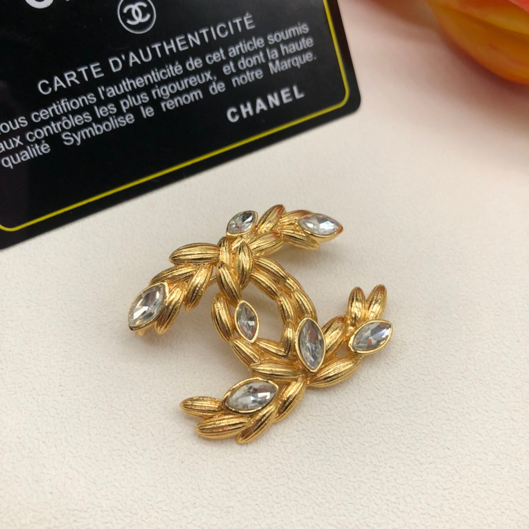 14C876X  Fashion Brooch