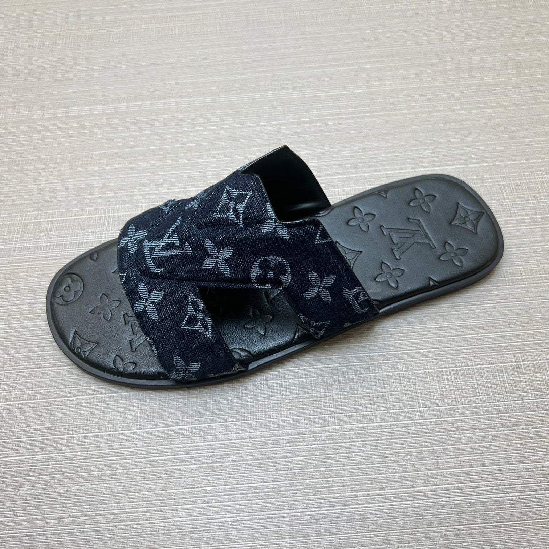 54E28Z   fashion  slippers