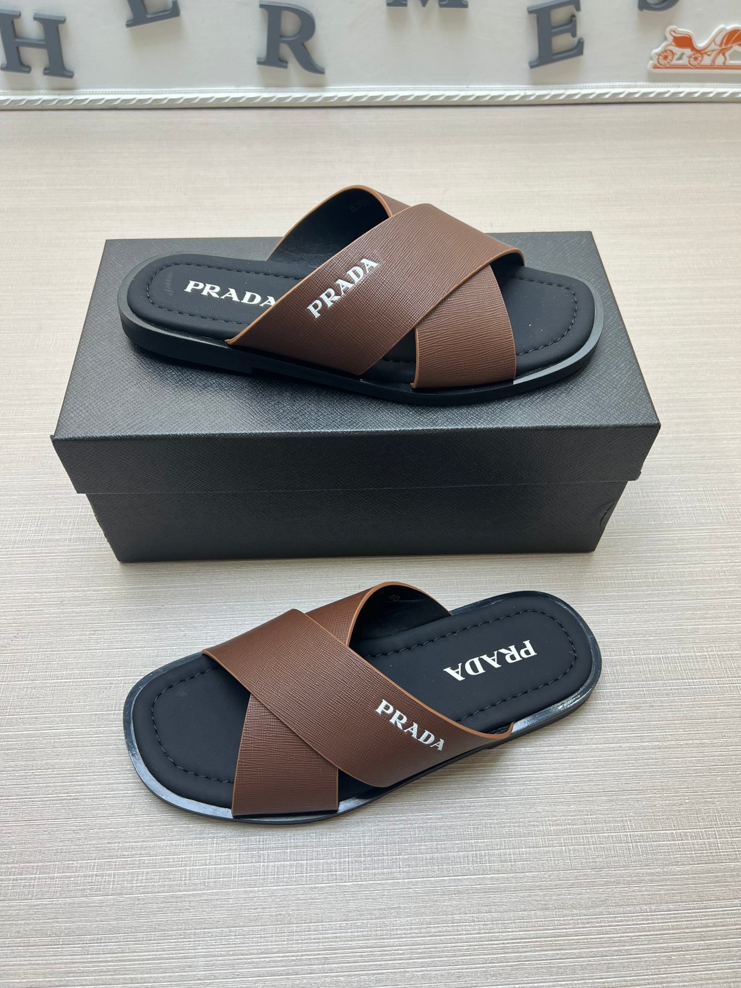 54PD76Z    fashion  slippers