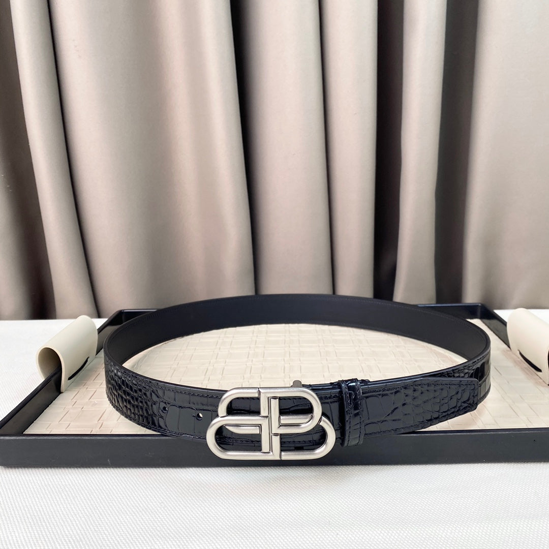 14J125P   (High quality leather belt With full package)