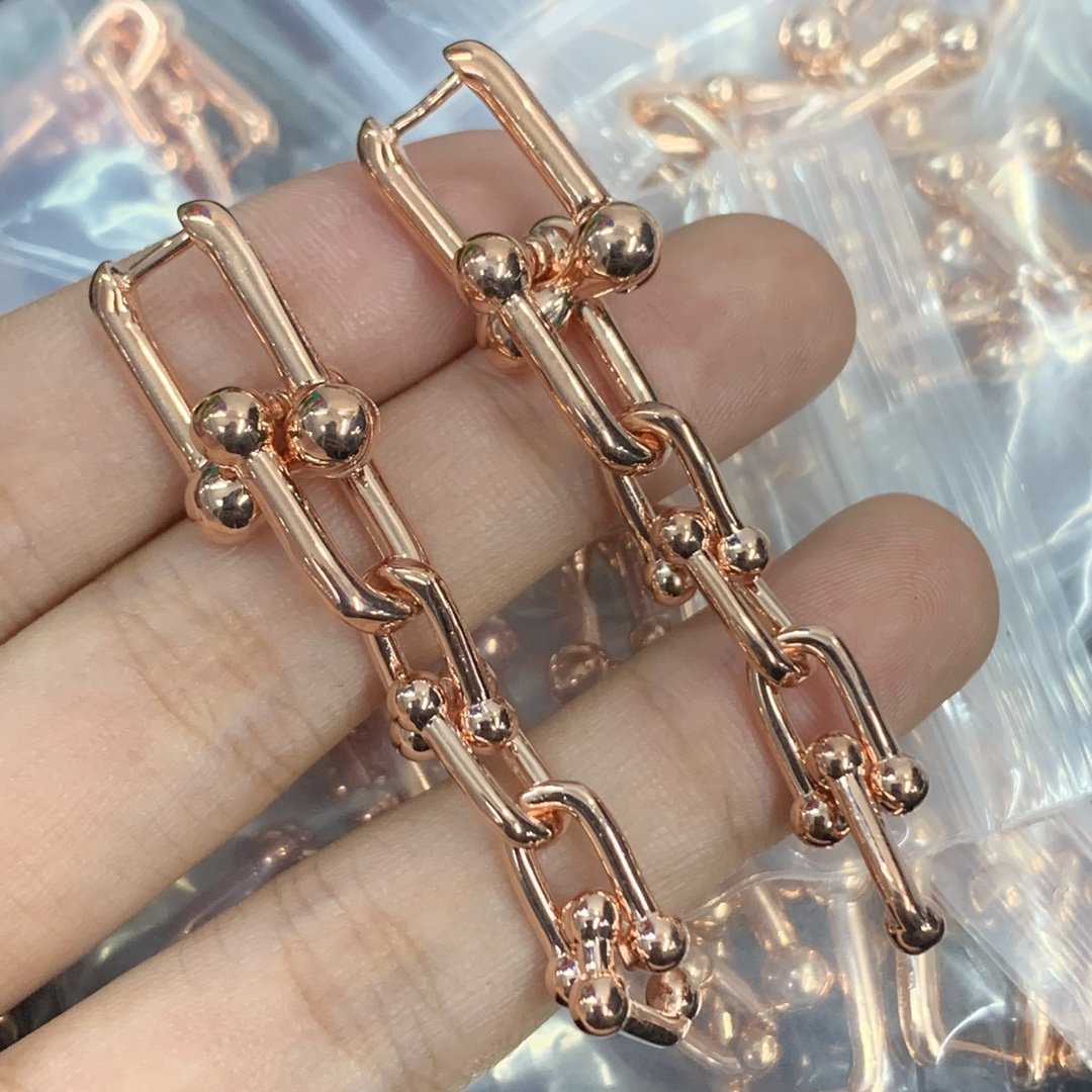 8XT30X Fashion high -quality Earring Bracelets Necklaces