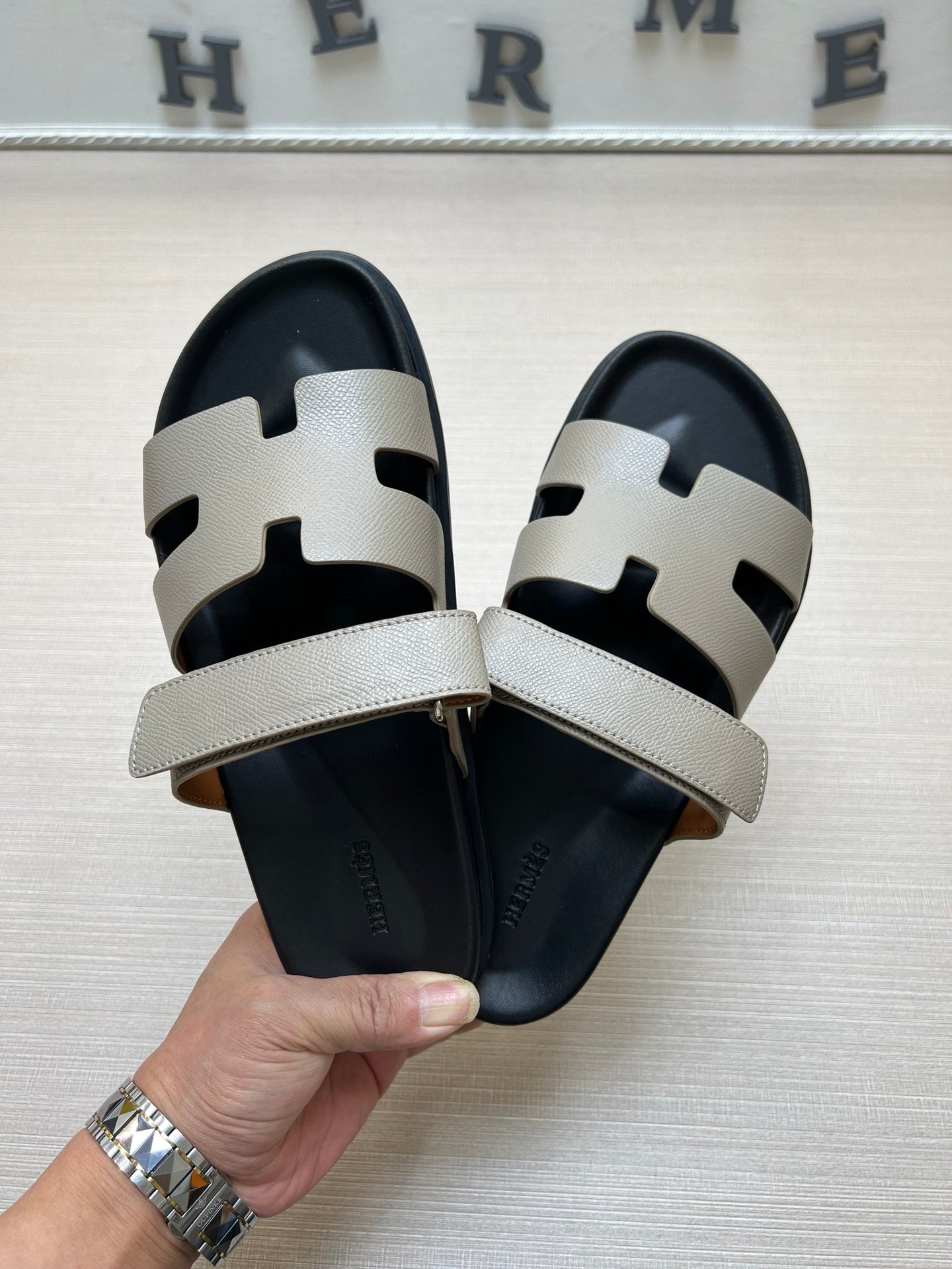 54H1Z    fashionslippers