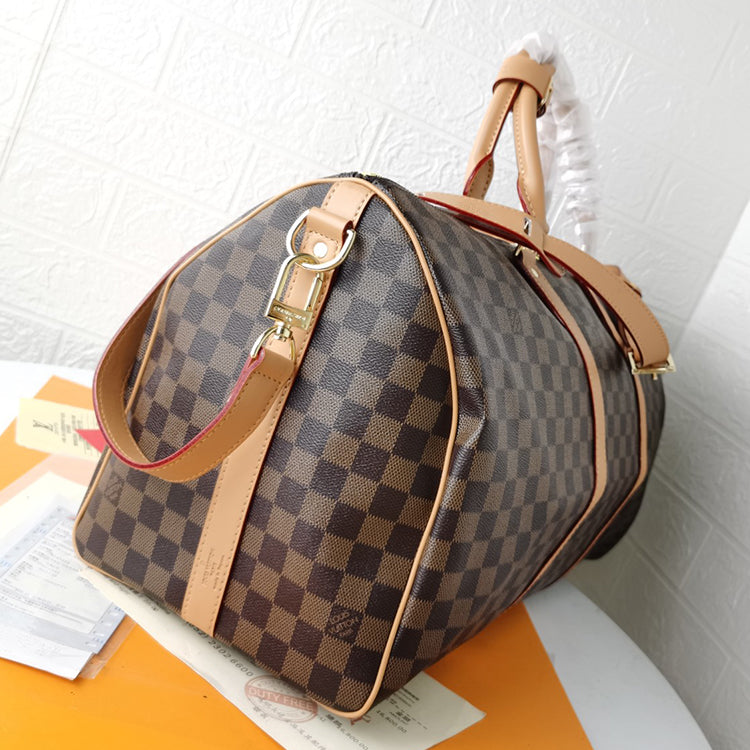 1E051B  Fashionable leather bag 