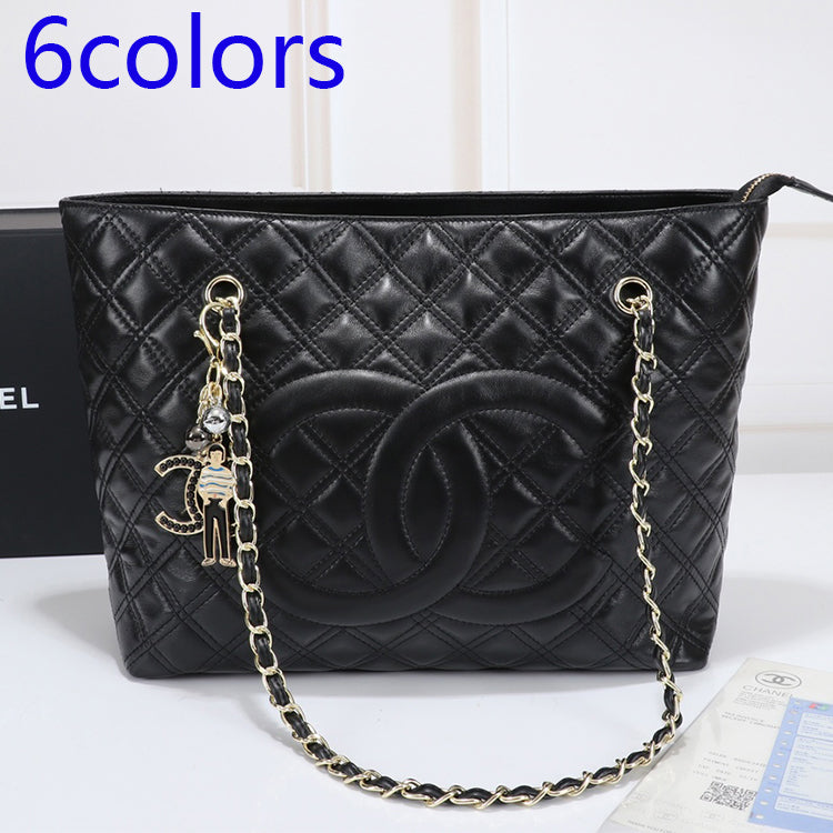 55C2B  Fashionable leather bag 