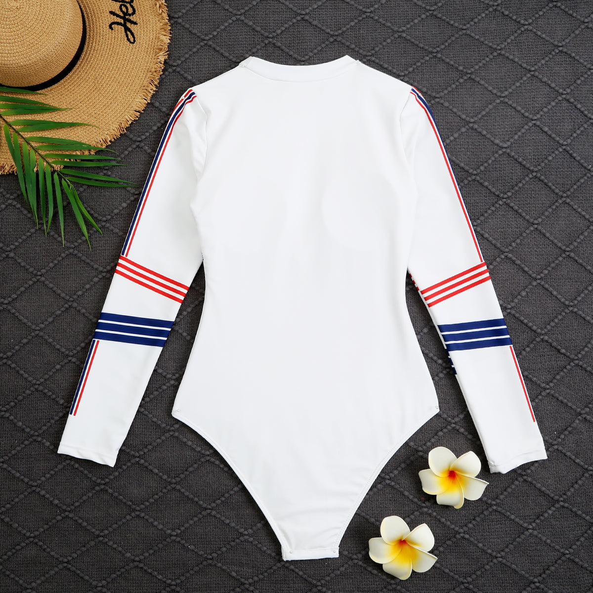 14D104Y   fashion Long sleeve swimsuit