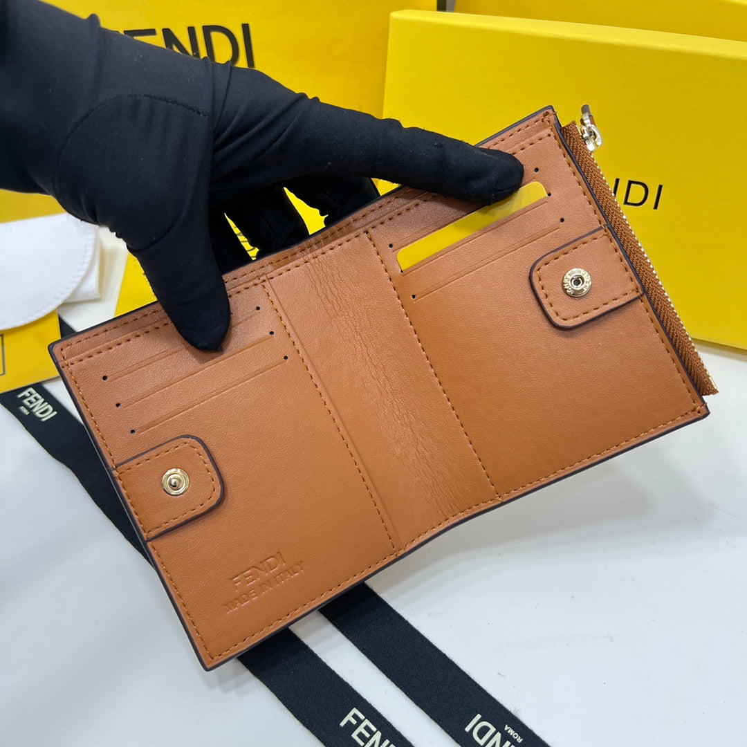 XF12B  Fashionable leather wallets