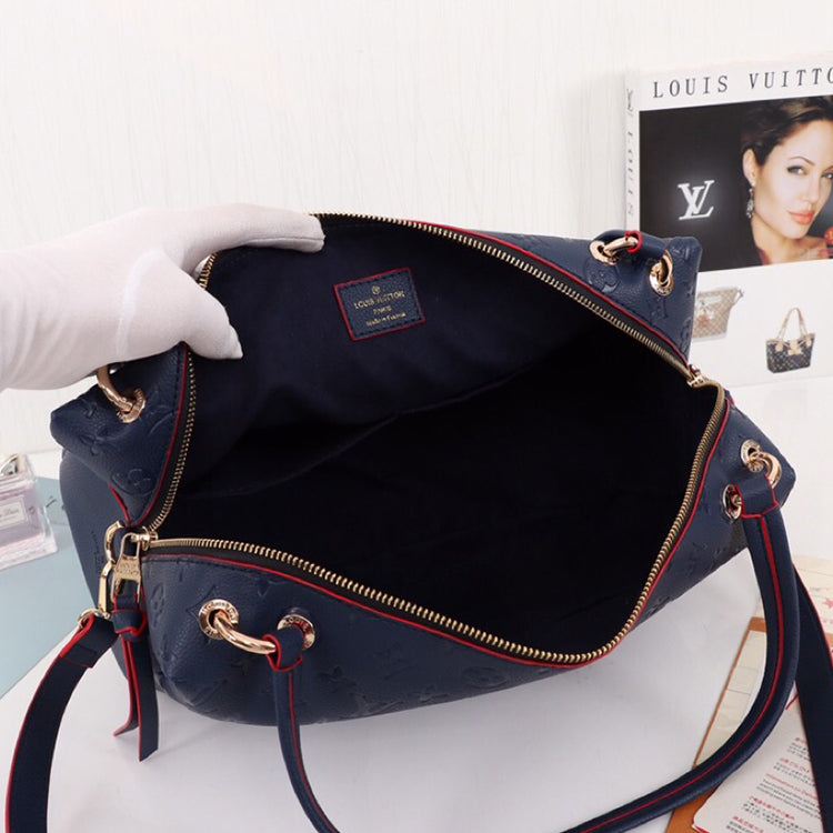 AE14B  Fashionable leather bag 