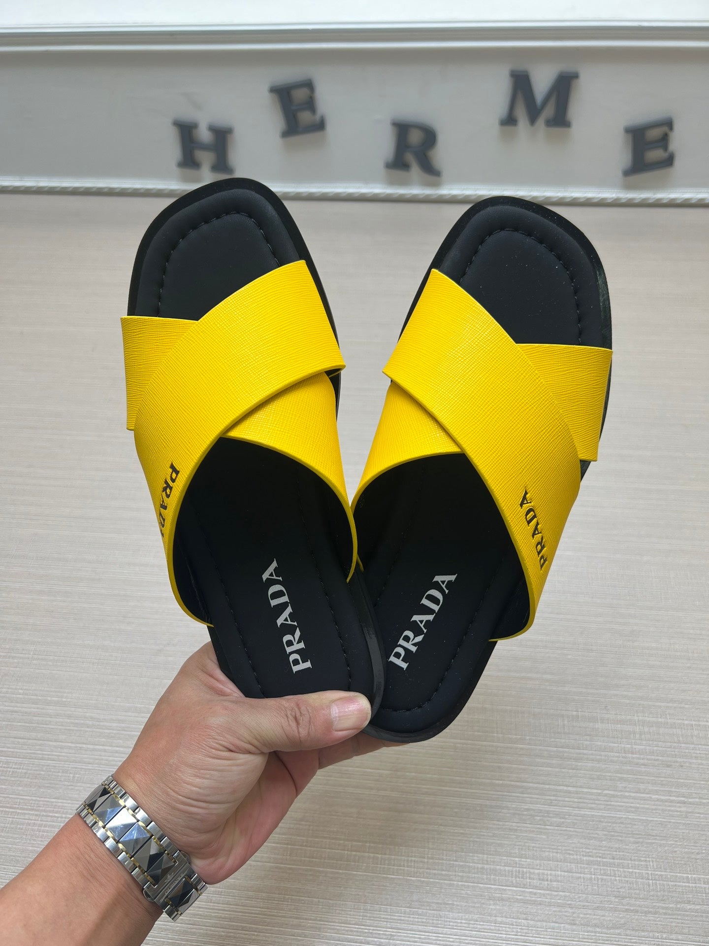 54PD75Z    fashion  slippers