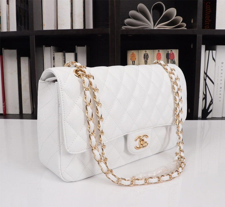 1XC96B  Fashionable leather bag 