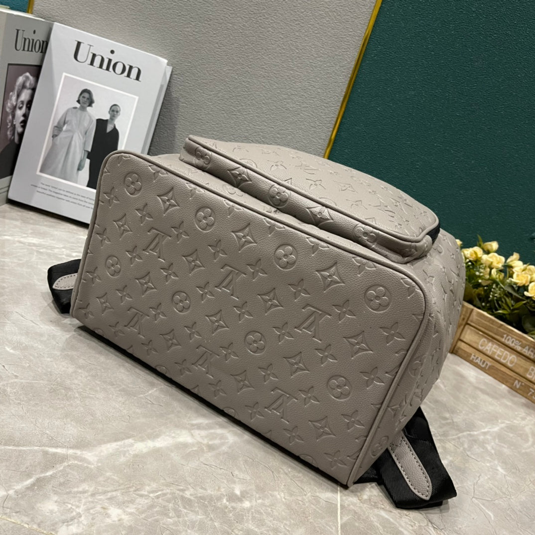 1XE447B Fashionable leather bag