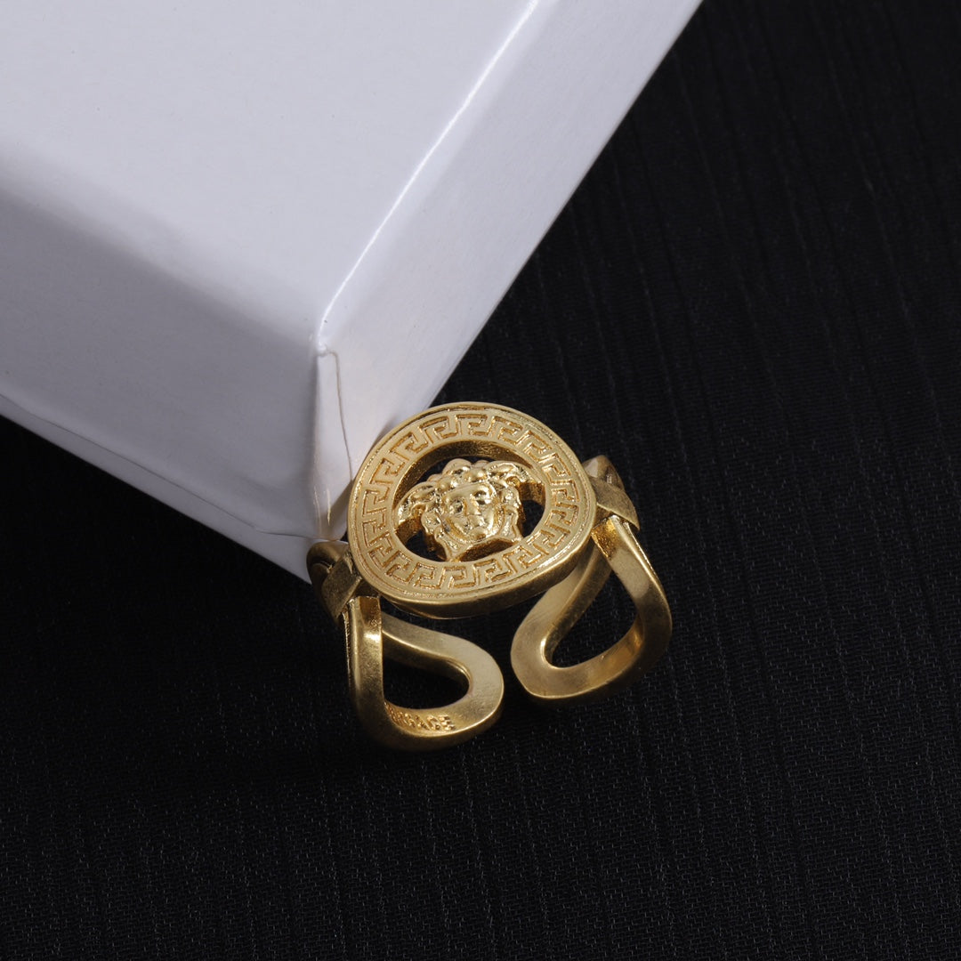 14V318J  Fashionable and high quality  Rings