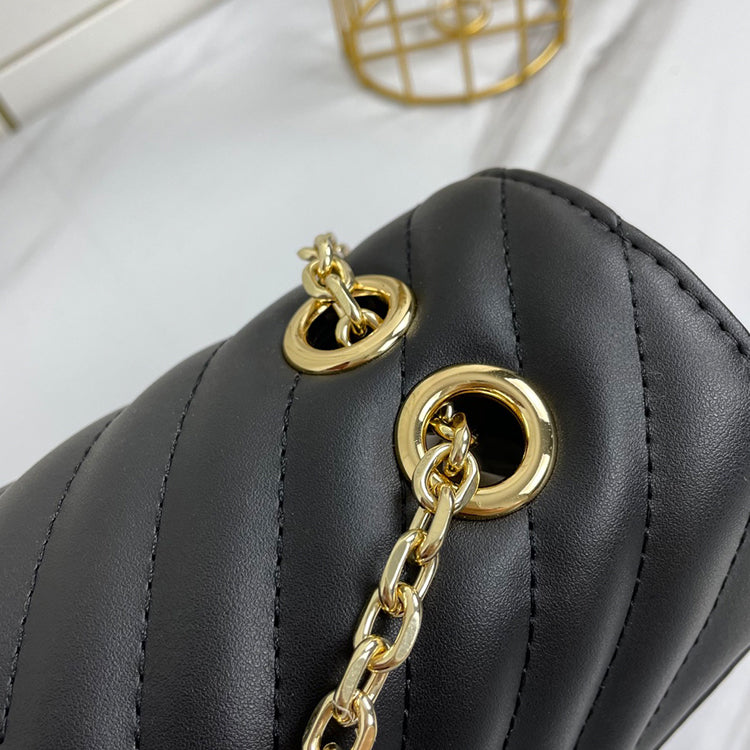 AE028B  Fashionable leather bag 