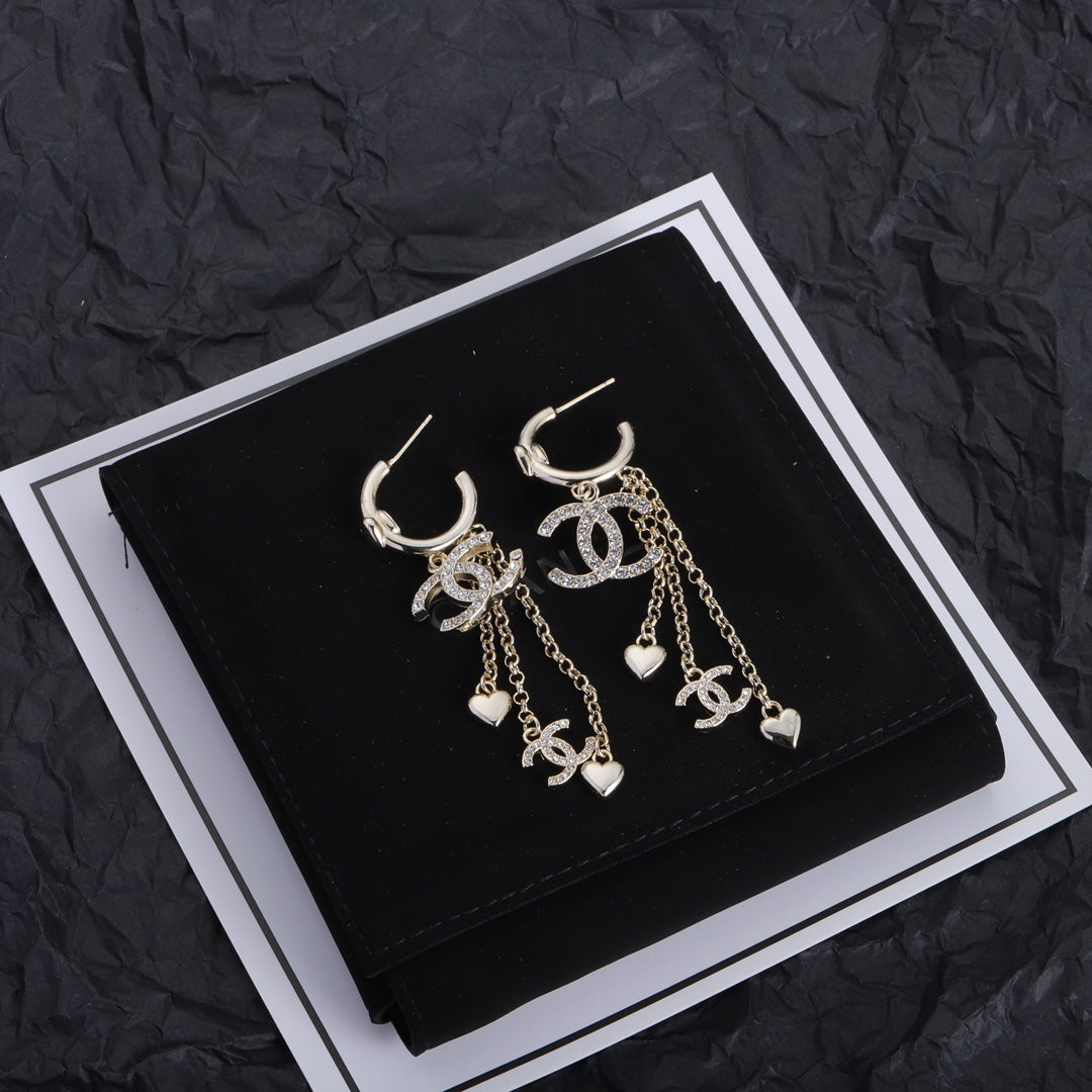 14E509E  Fashionable and high quality Earrings