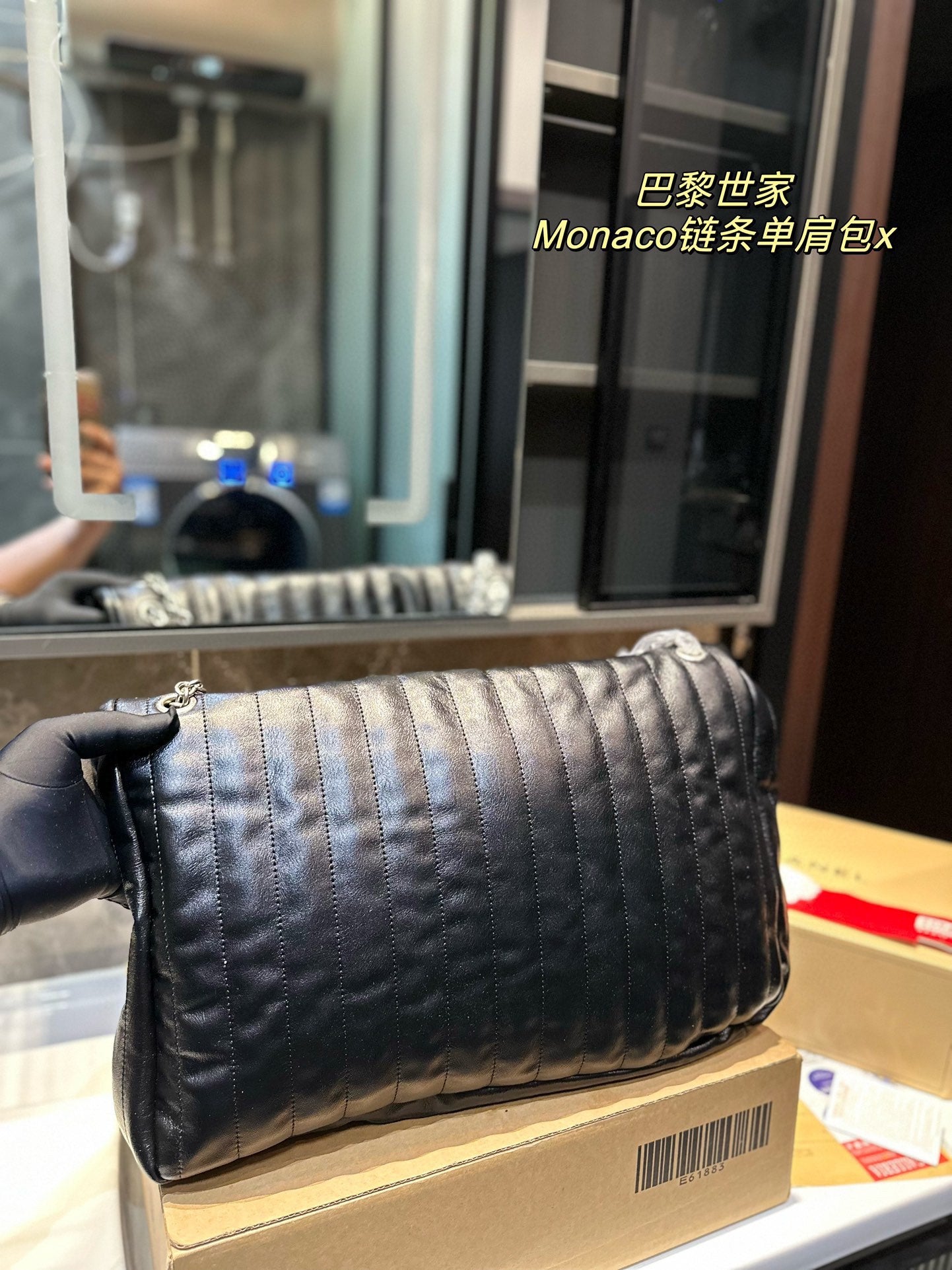 6XJ256B  Fashionable leather bag 