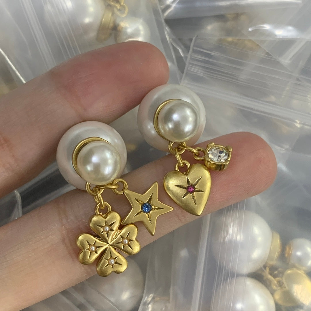 84D65E  Fashionable and high quality Earrings