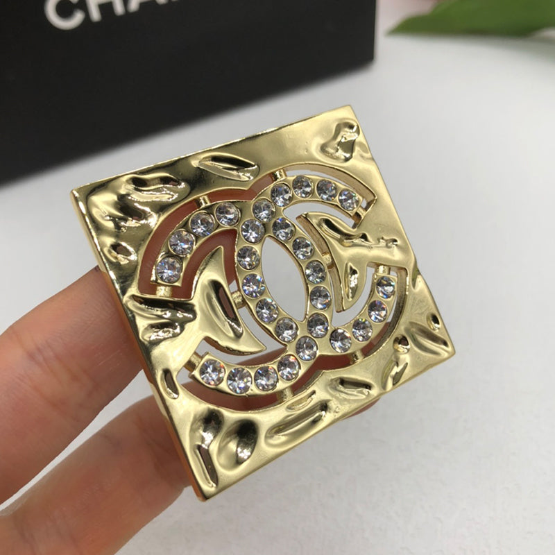 14C885X   Fashion Brooch