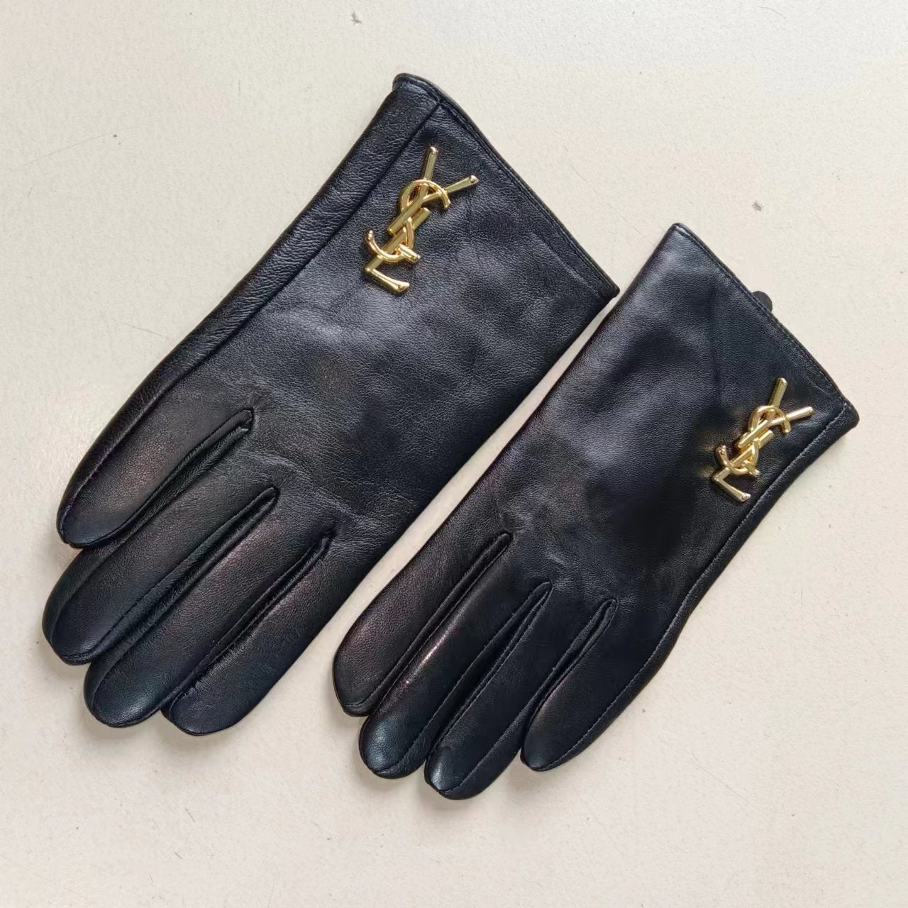 24SL85S   Fashion gloves