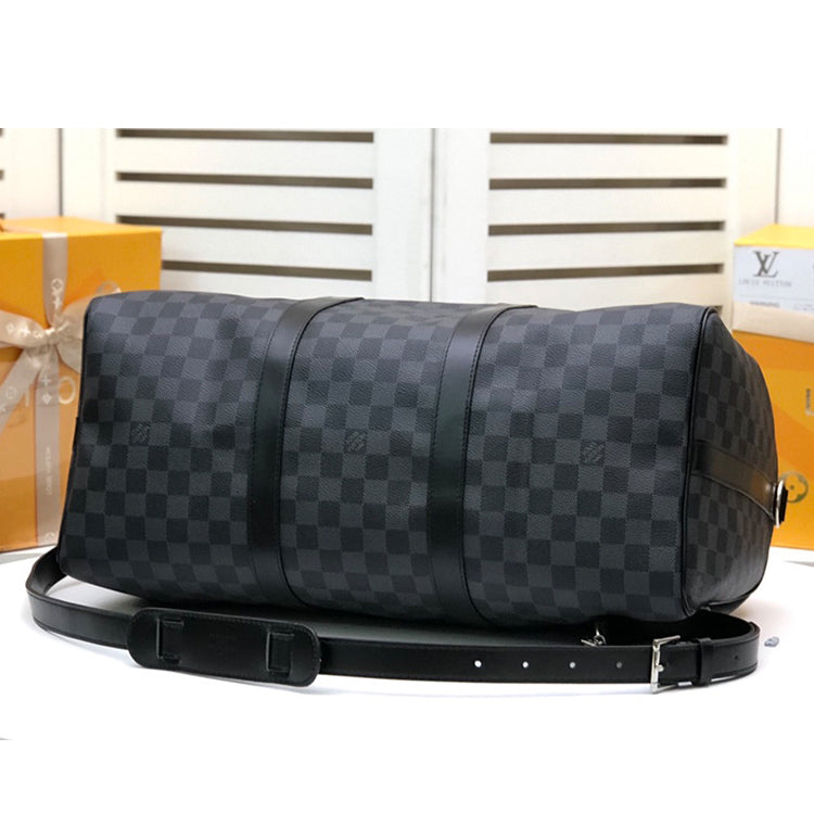 1E066B  Fashionable leather bag 