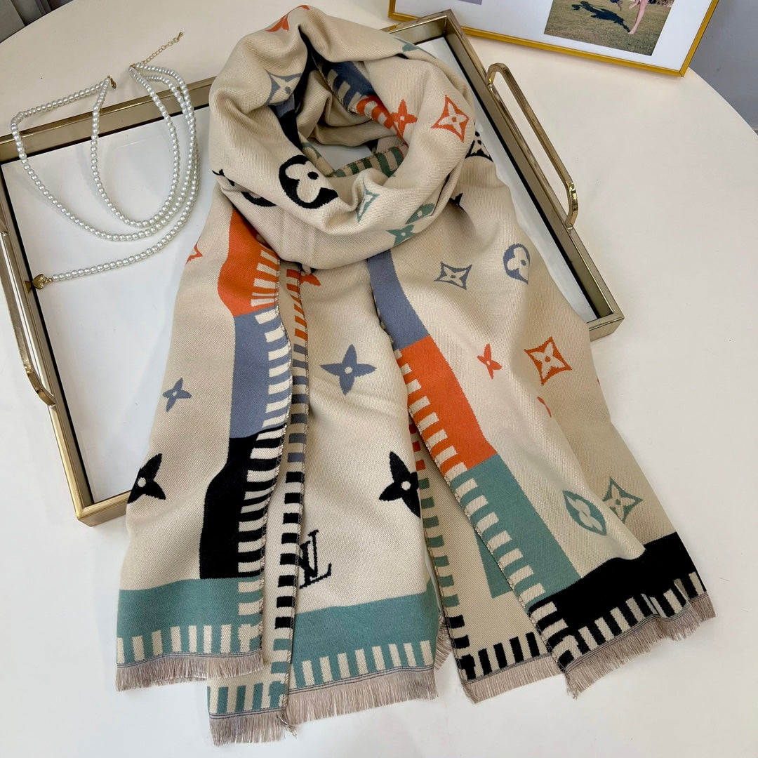 14E255W　Fashion scarves