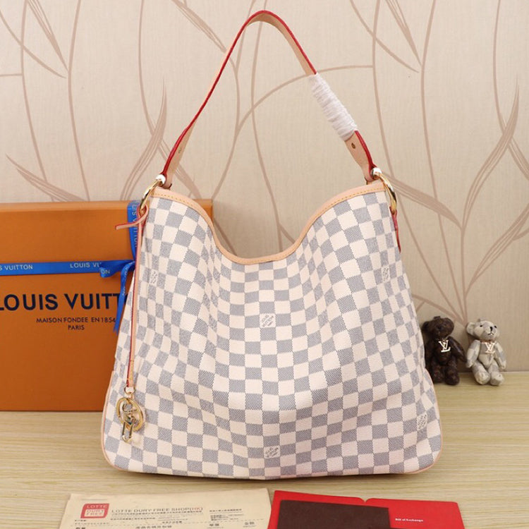 1E86B  Fashionable leather bag 