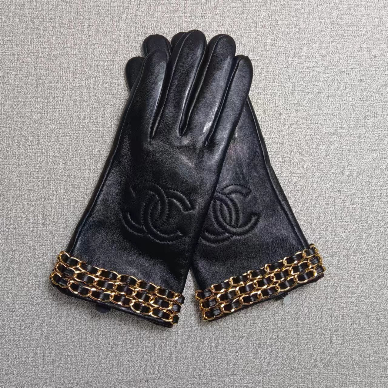 24C93S   Fashion gloves