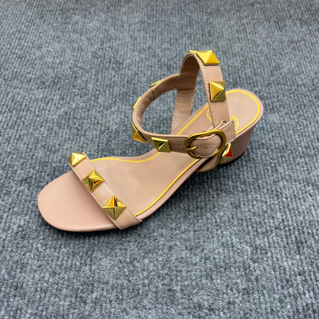 1: 1 High quality leather sandals 5YVL64Z