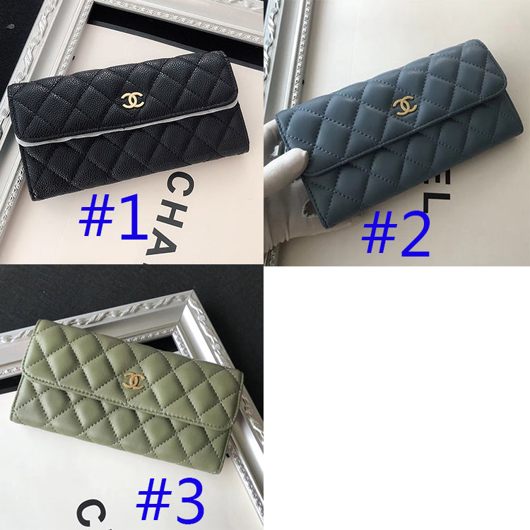 AC01B   Fashionable leather wallets