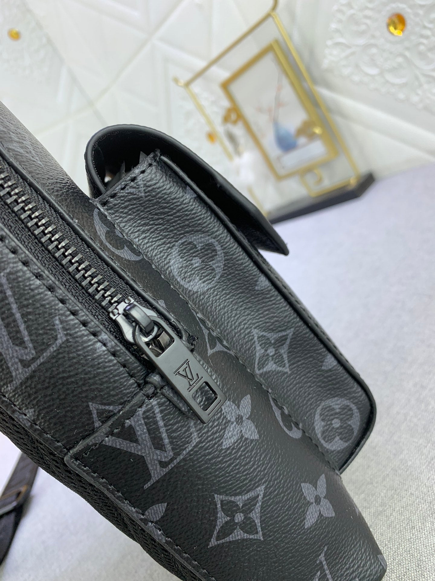 2XE340B  Fashionable leather bag 