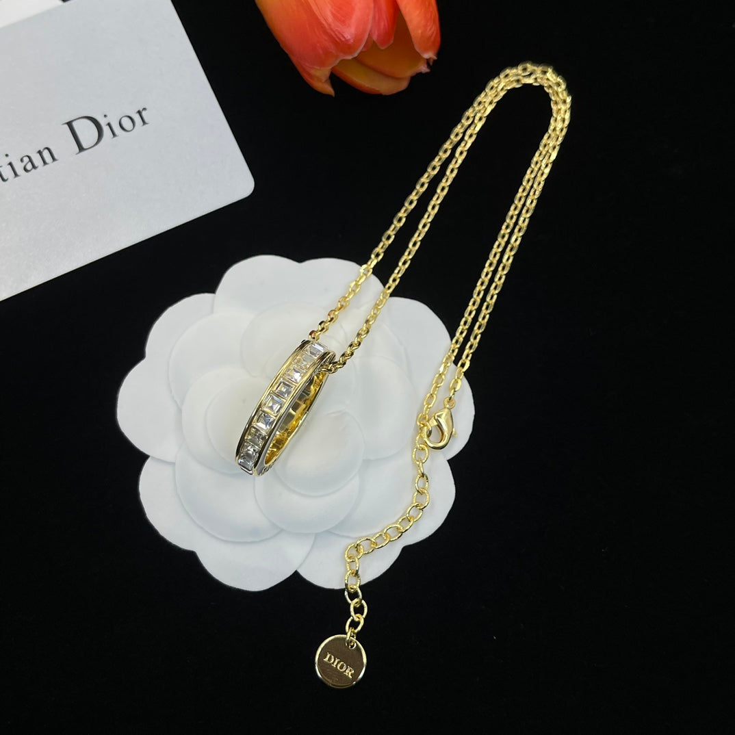 14D1060X   Fashion Necklaces