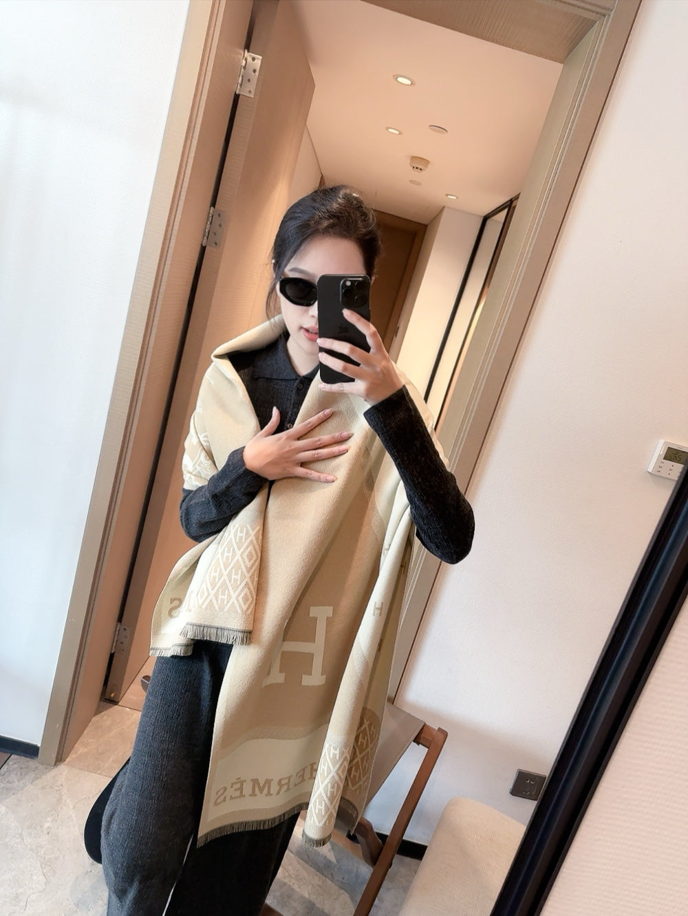 14H395W　 Fashion scarves