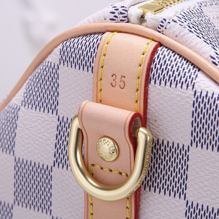 2E17B  Fashionable leather bag 