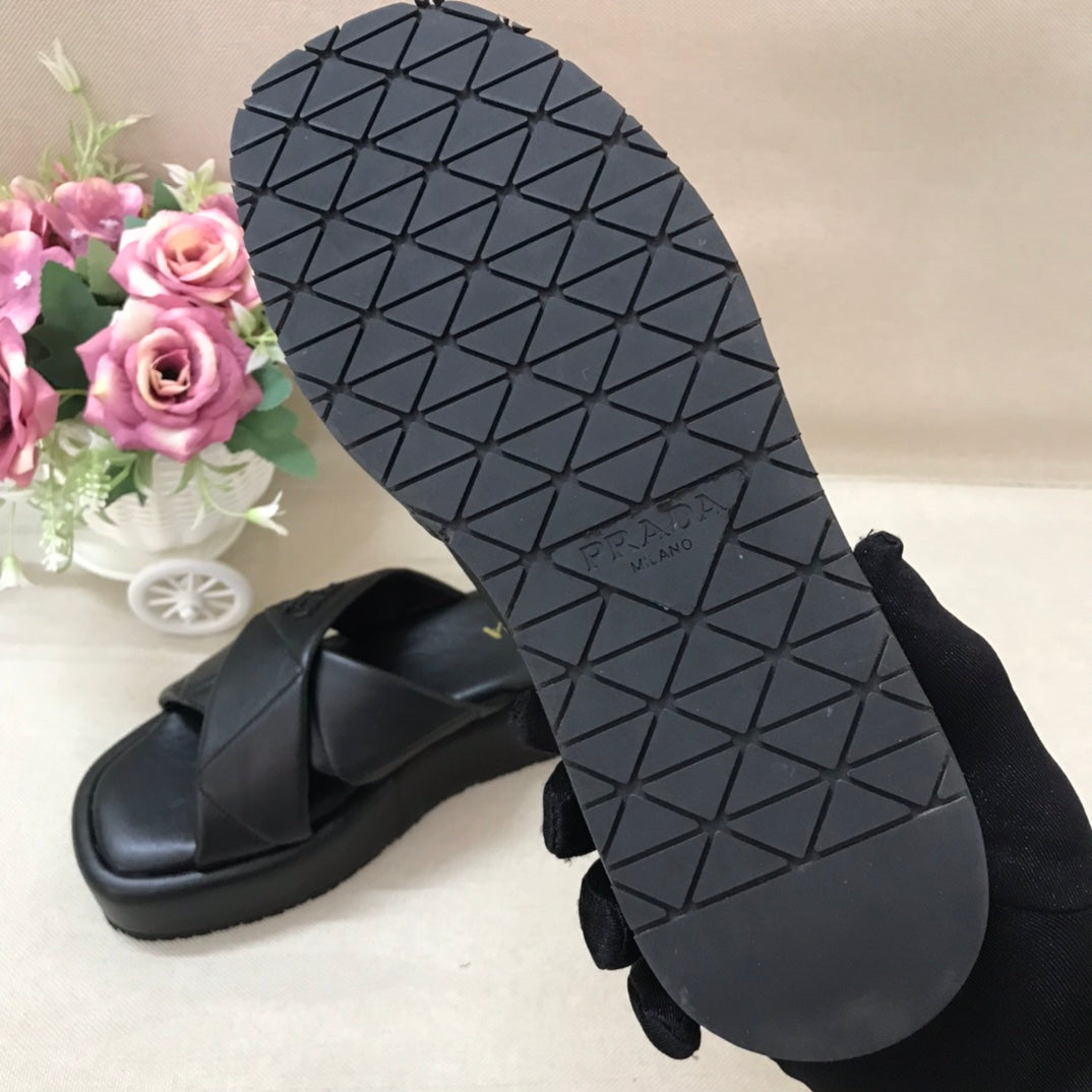 14PD25Z   fashion slippers