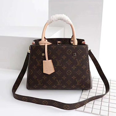 3E60B  Fashionable leather bag 