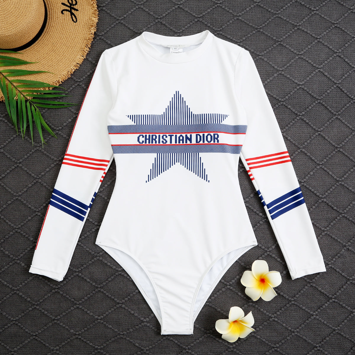 14D104Y   fashion Long sleeve swimsuit