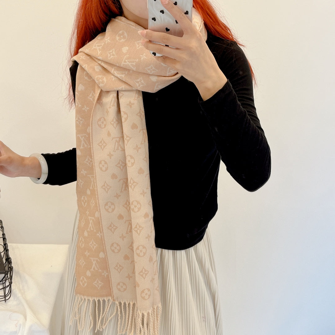 14E227W　Fashion scarves