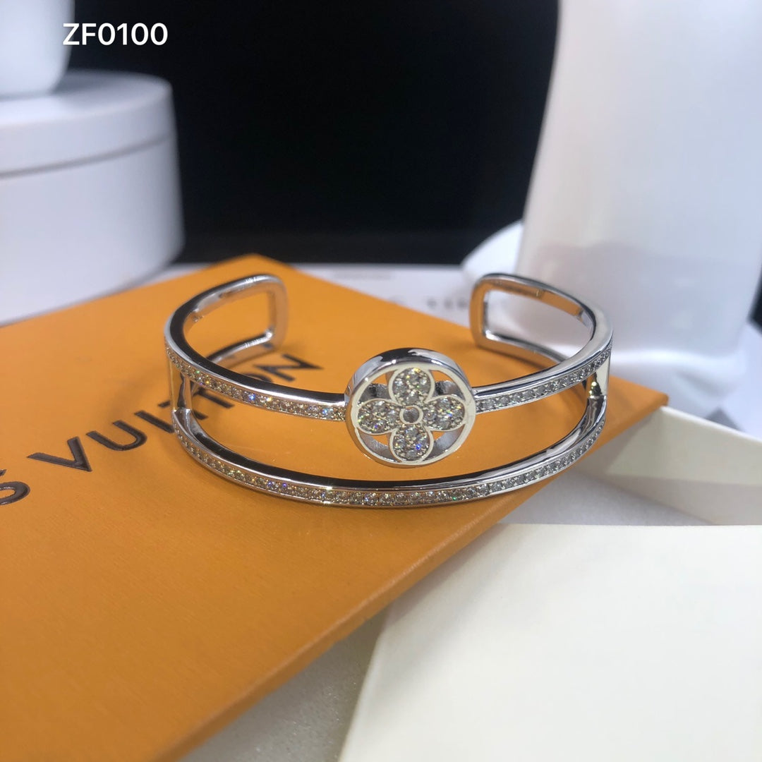 1YE348K  Fashion high -quality Bracelets