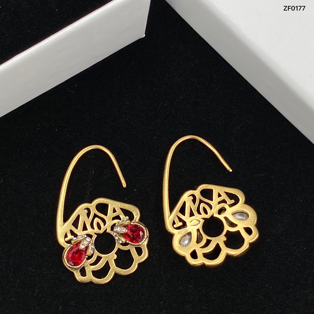 14MQ833K   Fashion Earrings