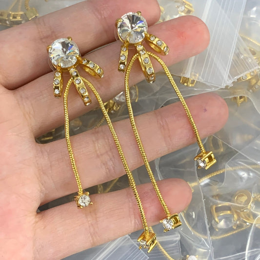 84A74E  Fashionable and high quality Earrings