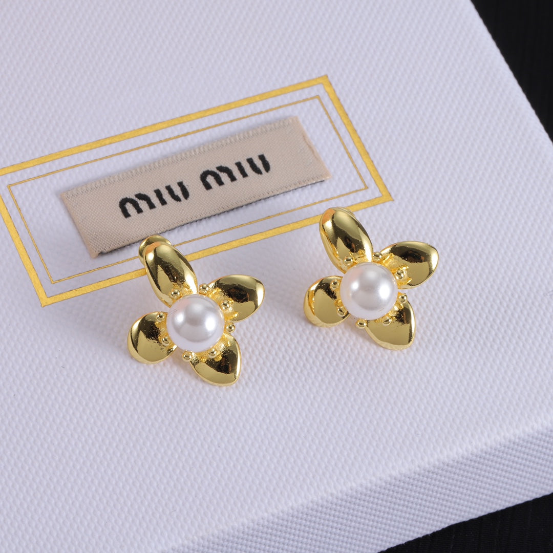 14A526E  Fashionable and high quality Earrings