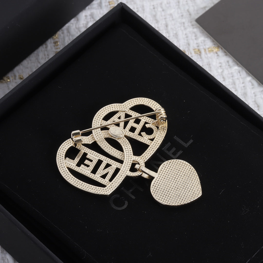 1YC84H  Fashion high -quality Brooch