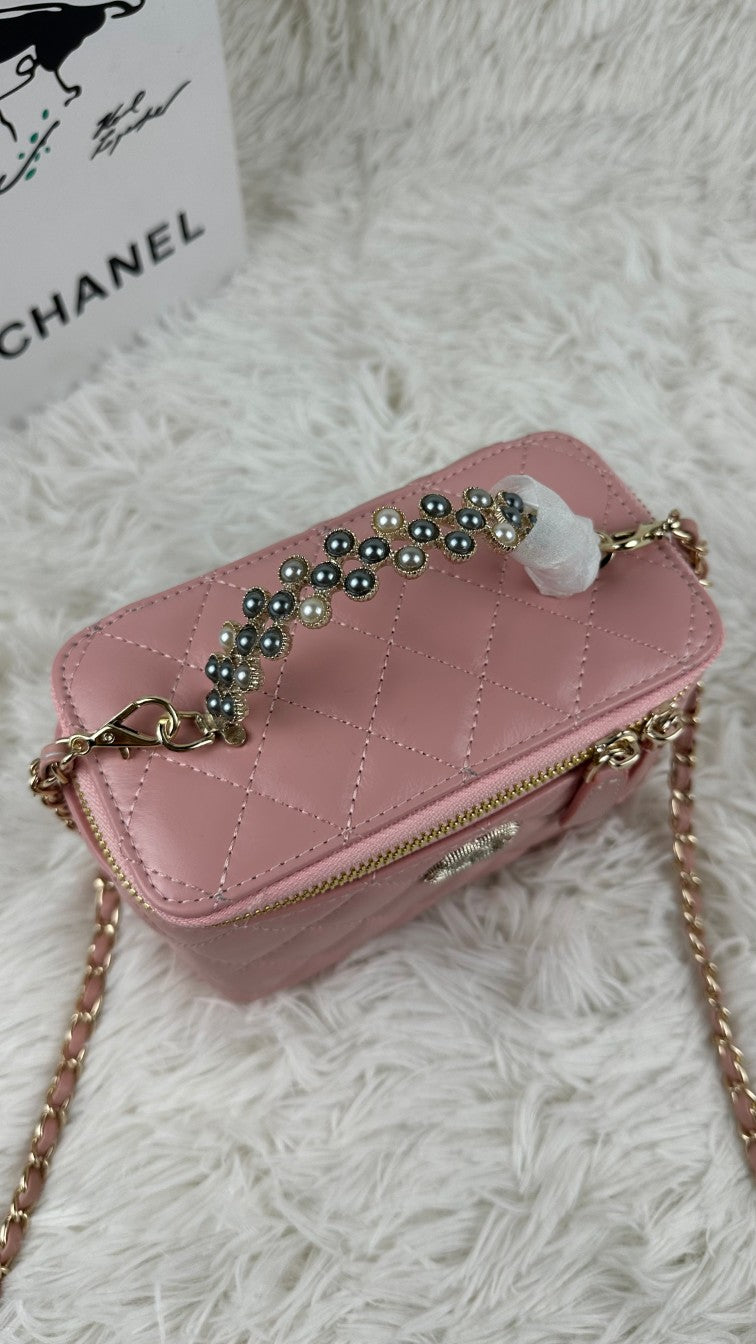 1XC377B  Fashionable leather bag 