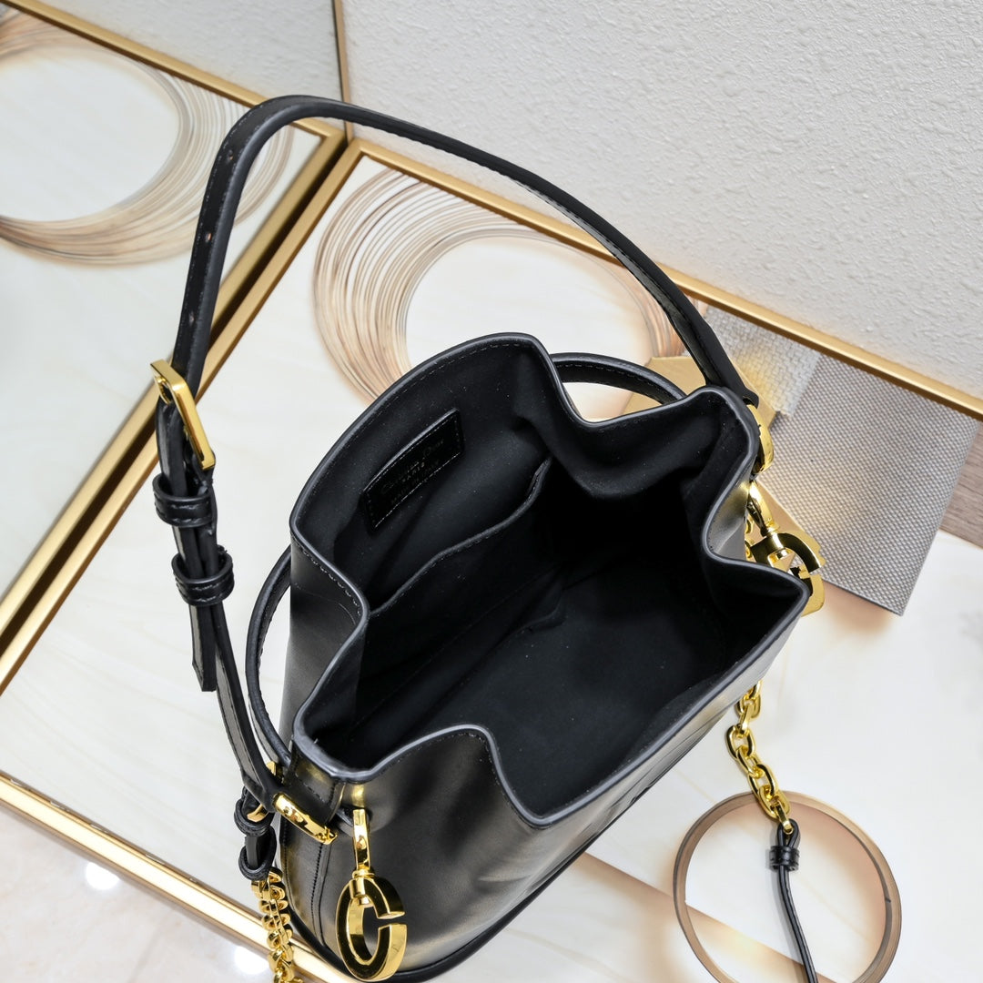 2XD370B  Fashionable leather bag 