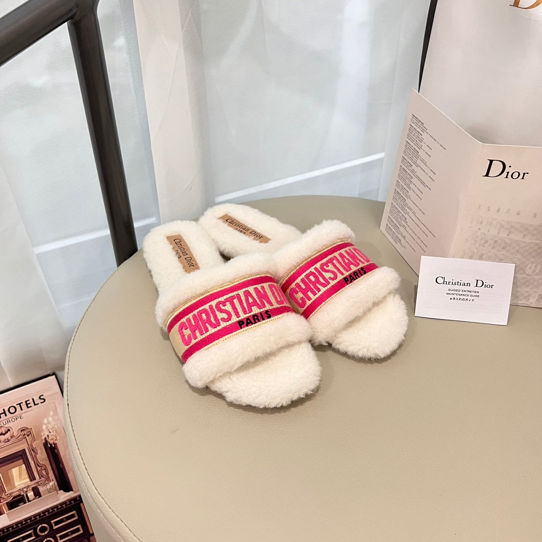 1JD4Z  Fashion Slippers