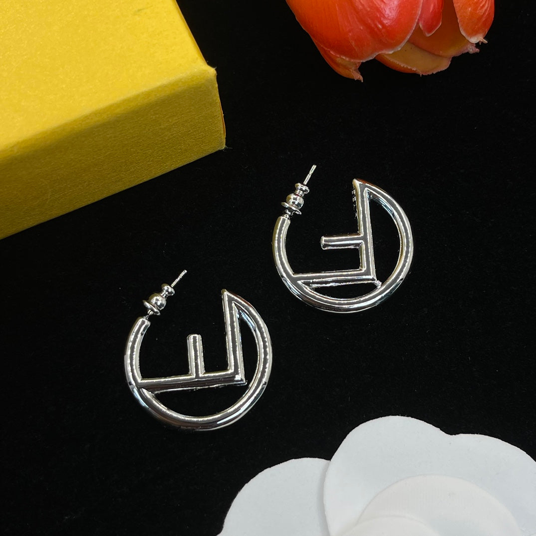 14F647E   Fashion Earrings