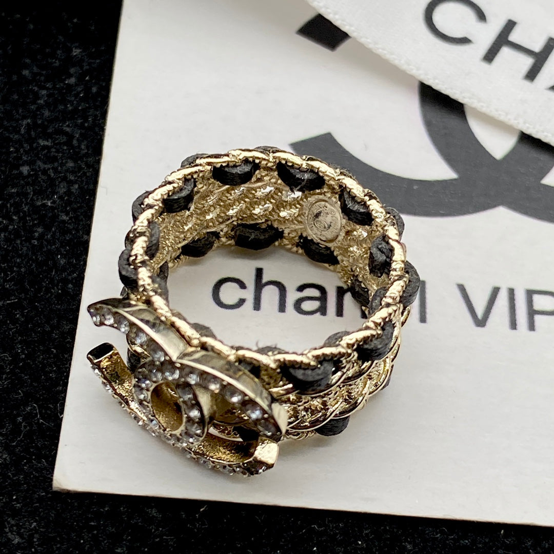 1YC381J  Fashion high -quality Rings