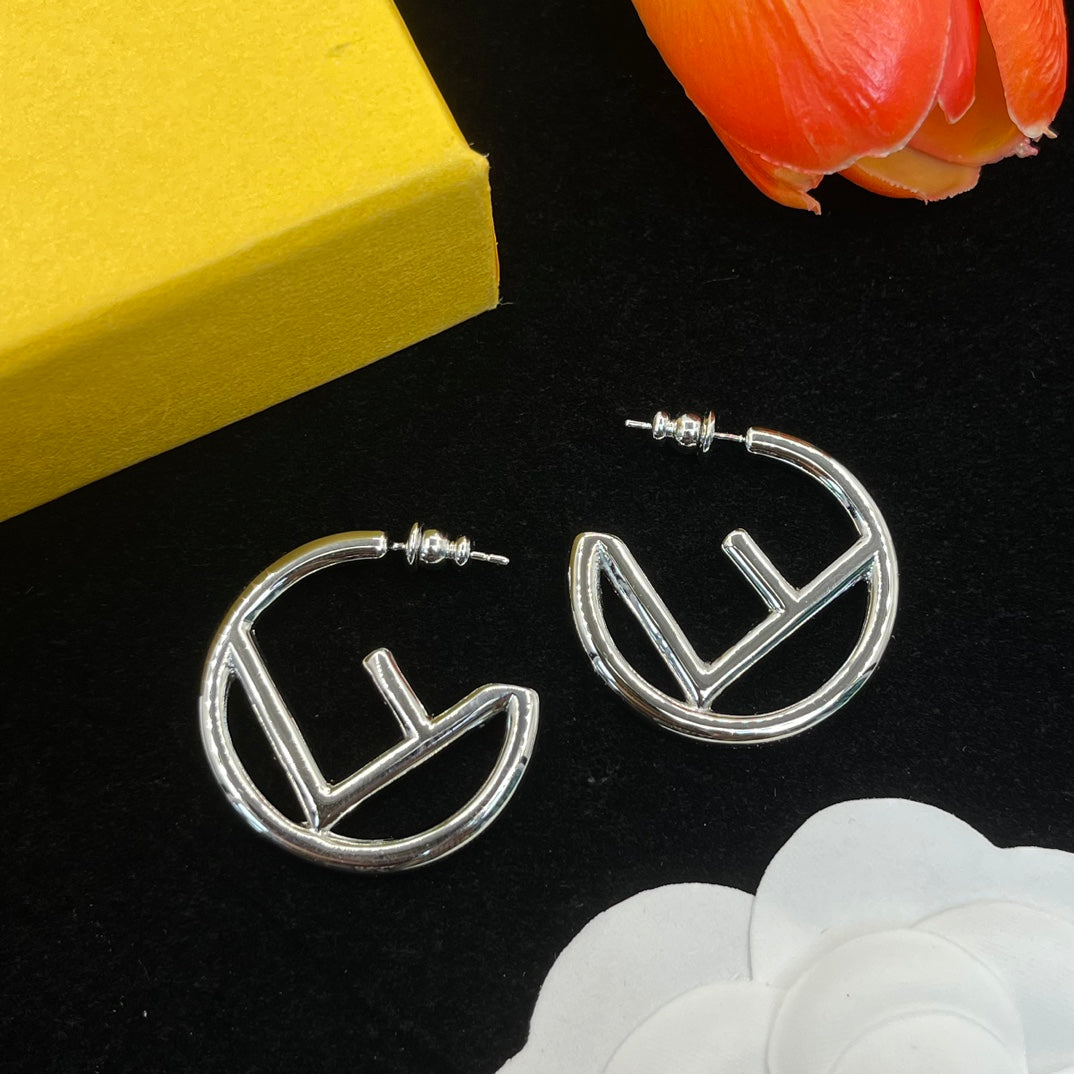 14F647E   Fashion Earrings