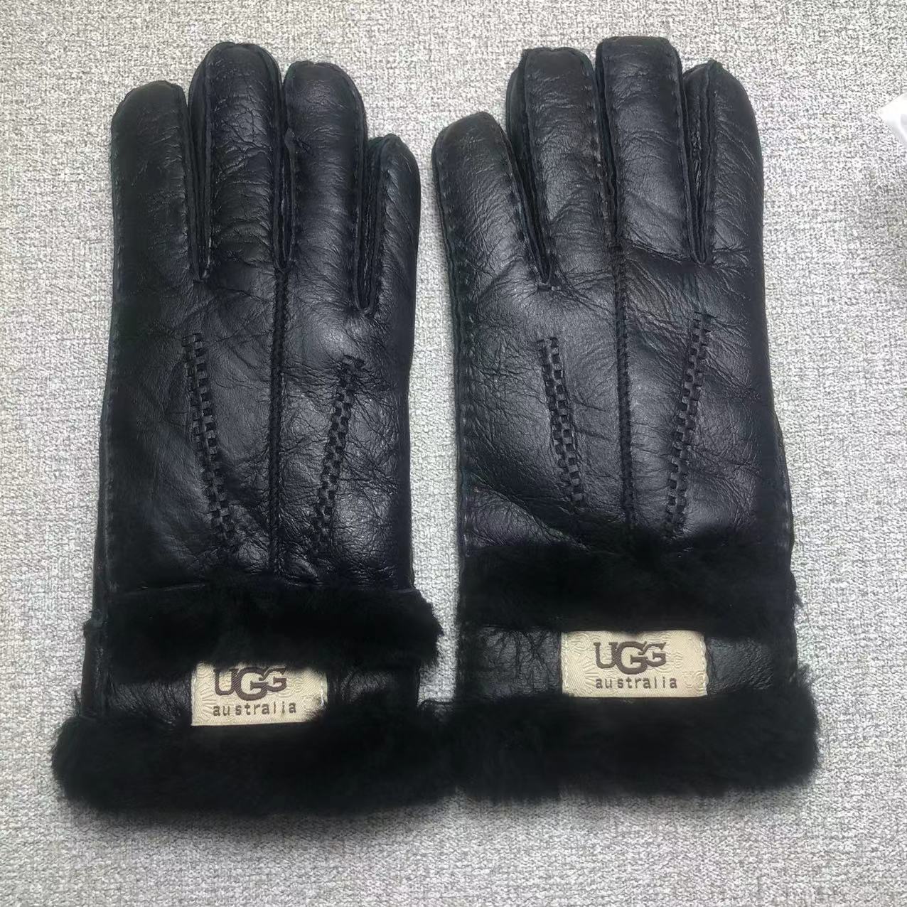 24A77S   Fashion gloves