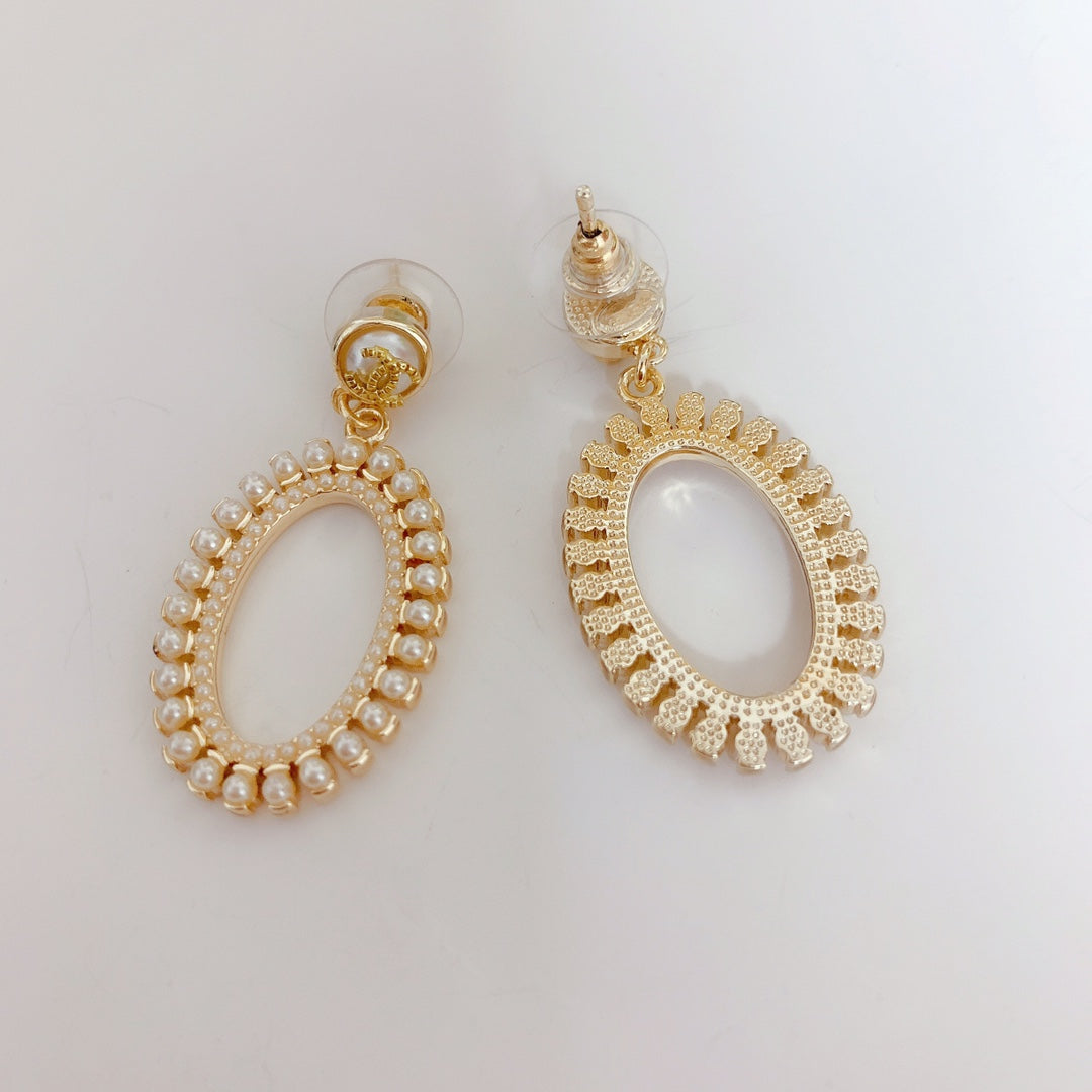 14C80E  Fashionable and high quality earrings